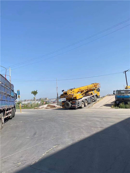 永靖县25吨吊车的租赁价格大概是多少？